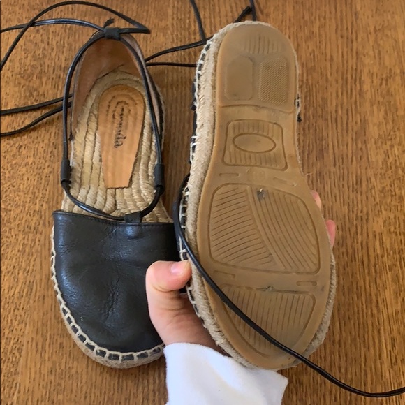 Ankle tie espadrilles - Picture 4 of 4